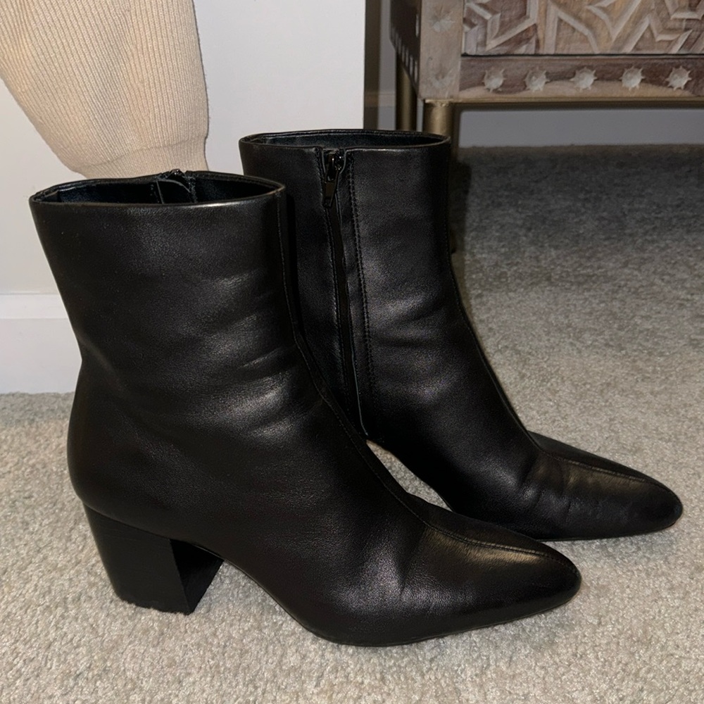 ZARA Pointed Toe Black Leather Booties